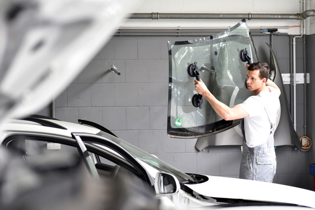 An image of Windshield Replacement in Monterey Park , CA
